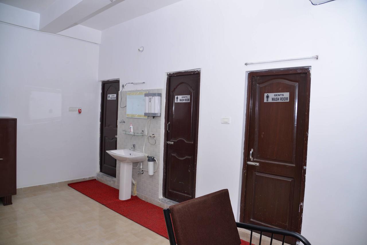 Tranquil Hospitality Hotell Bhubaneswar Exteriör bild